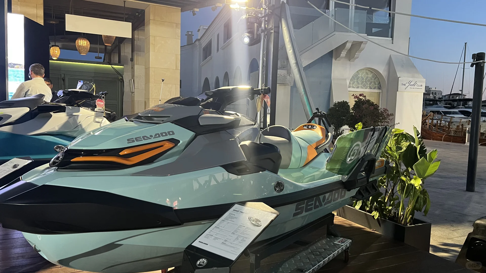 一年一度的游艇展