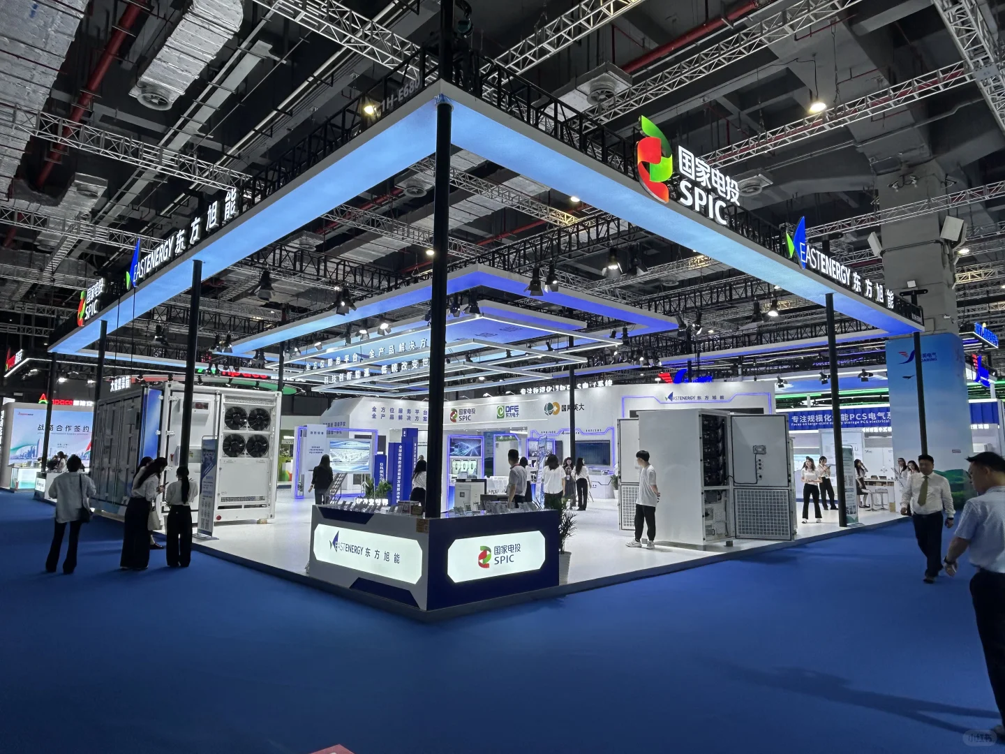 25年上海光伏展！这展台设计明亮不‼️‼️‼️