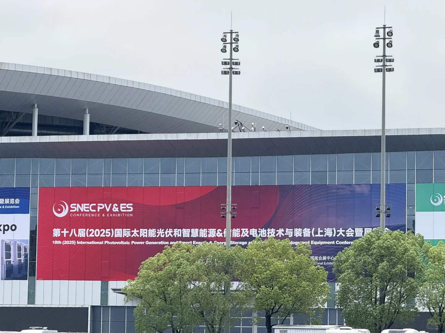 SENC展会有些展台我真懒得说