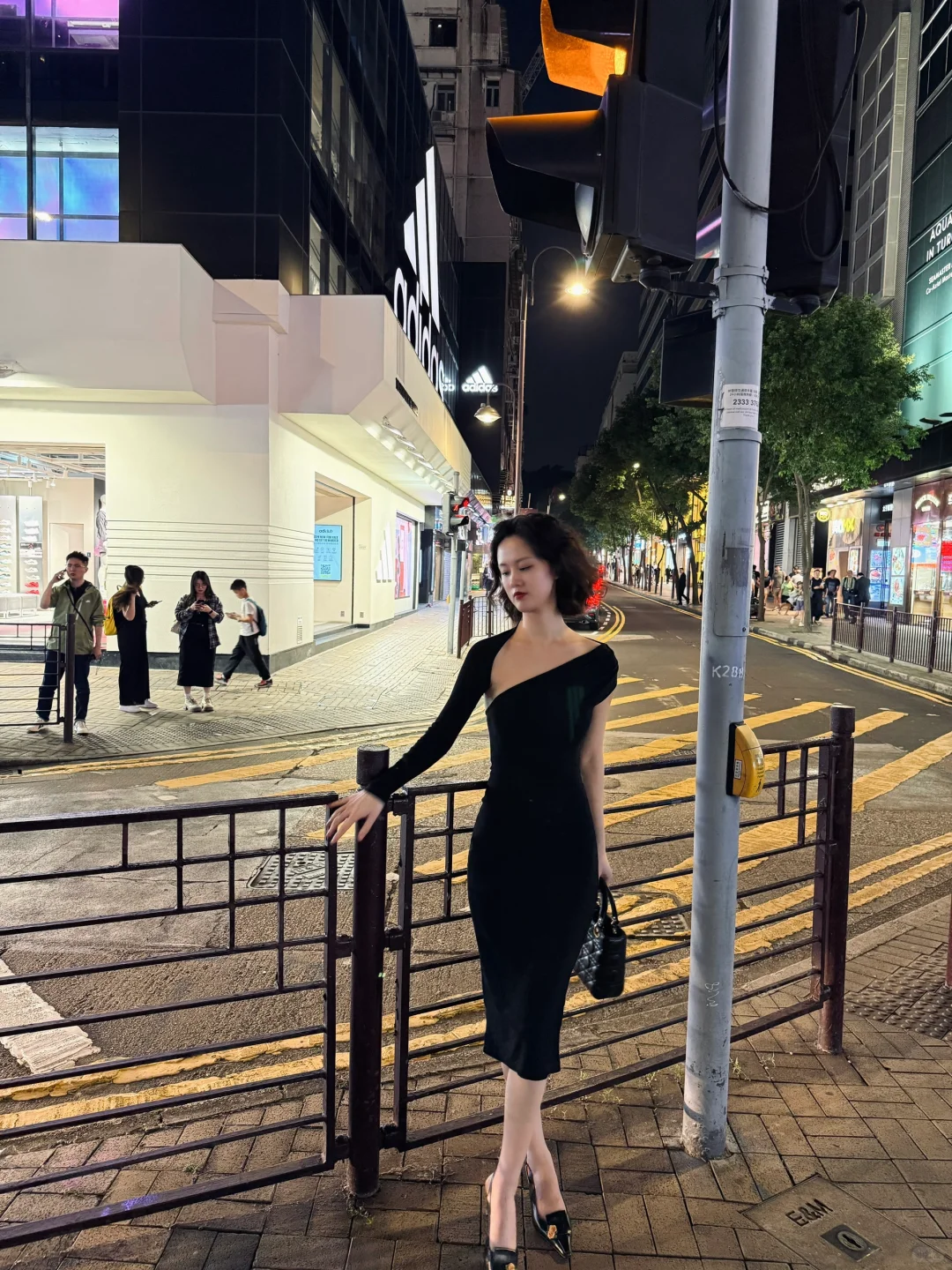 外贸展会后如何持续性的跟进客户?