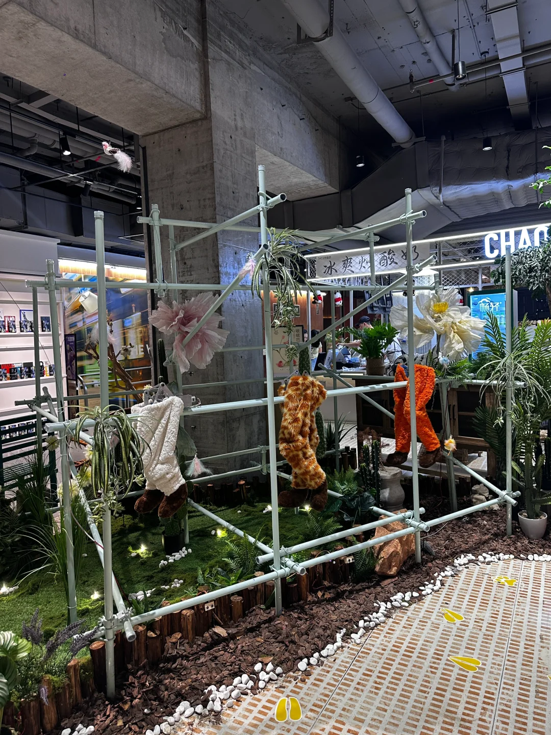 在天河……限时免费?美院作品展…！！！