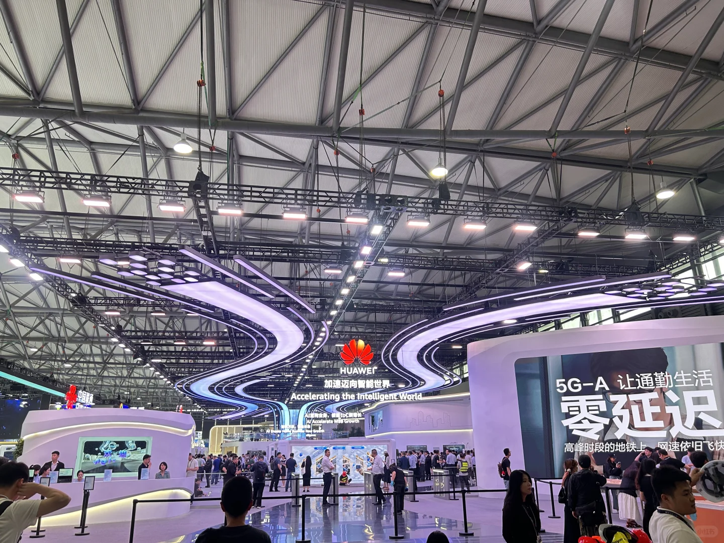 提前揭秘！上海MWC展台设计，你pick哪家？