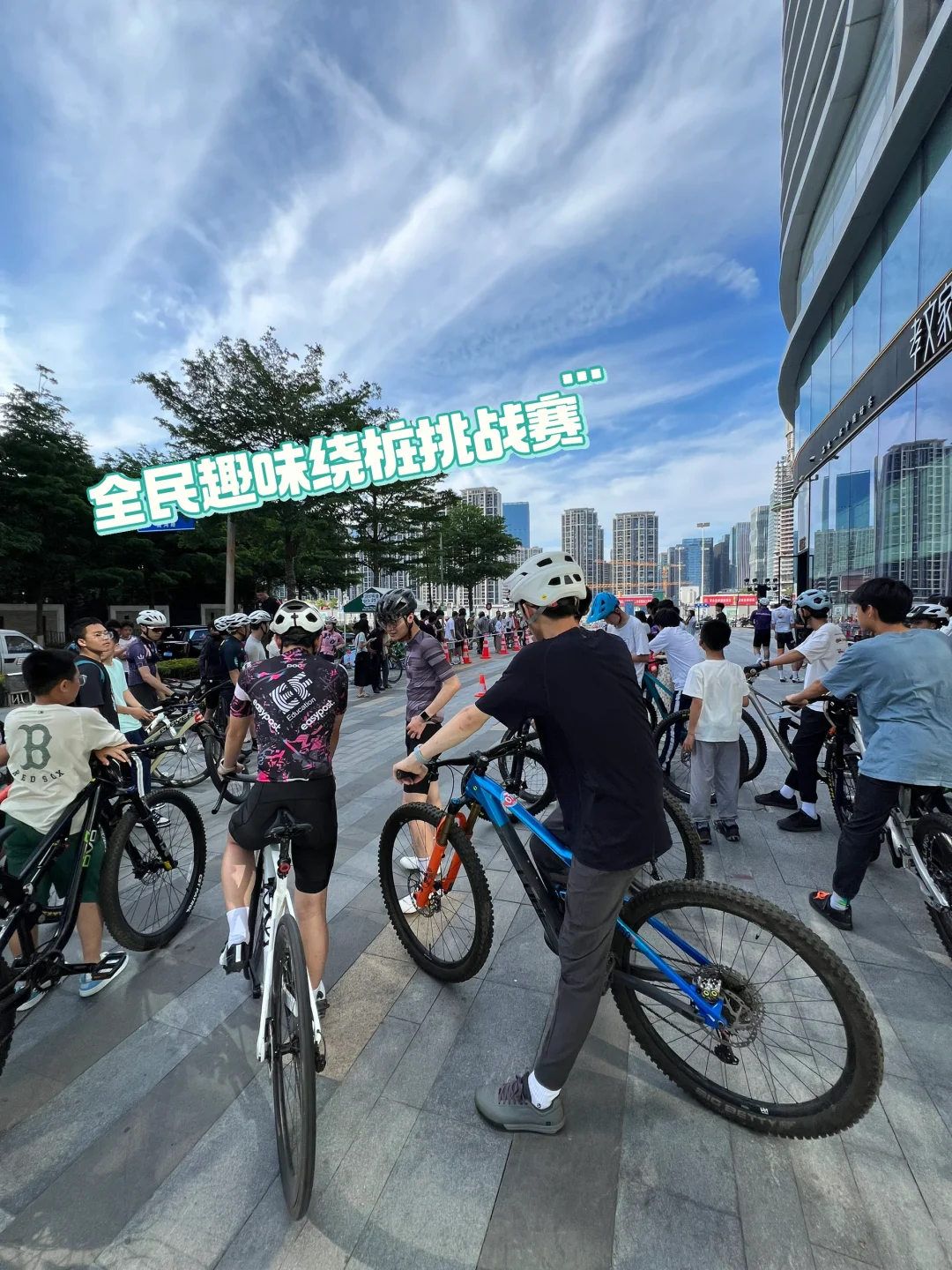 卧槽！！厦门这个商场是出什么大事了？？？！！！！