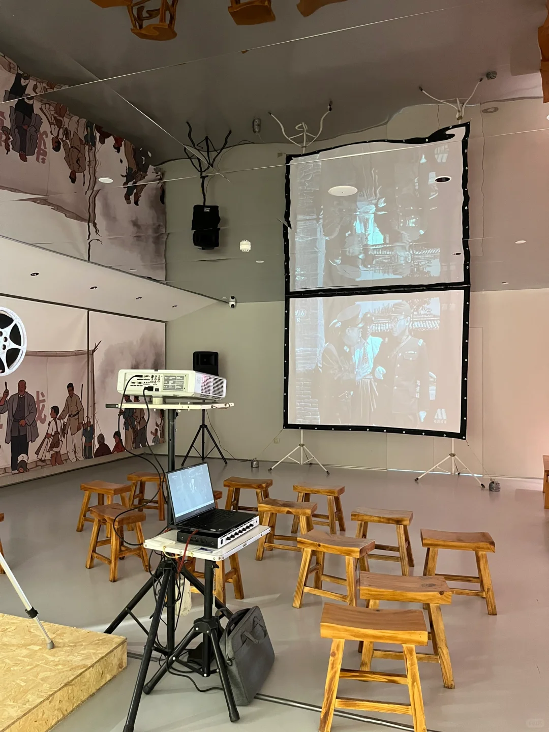 8090的回忆，在庄里看了一场气血很足的展览！