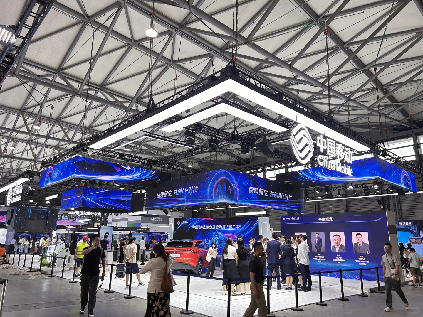 提前揭秘！上海MWC展台设计，你pick哪家？