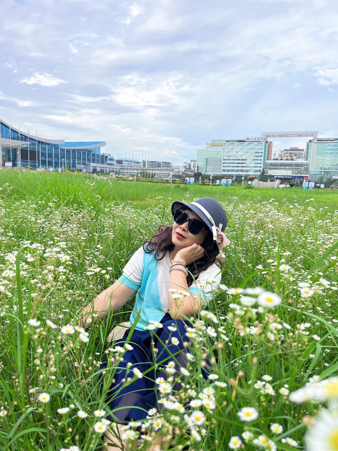 会展中心的小野花