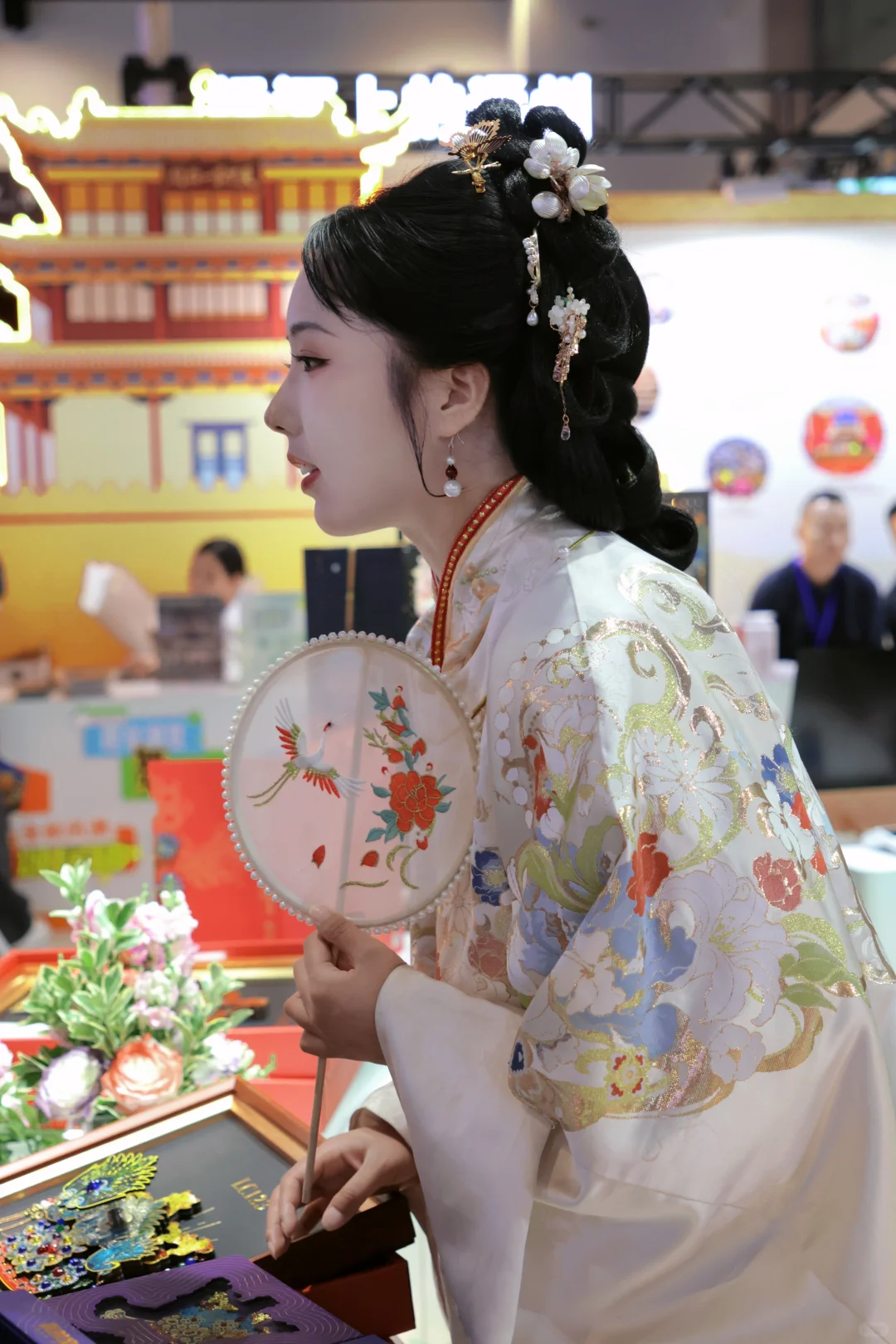 消博会昌平展台的小姐姐好漂亮呀！❤️