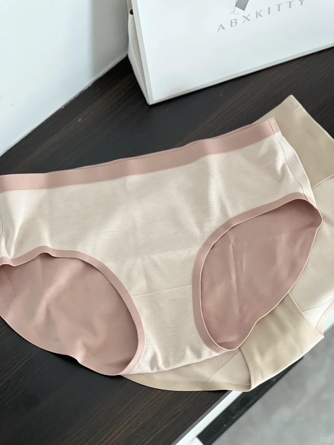 适合瑜伽服里穿的无痕内内