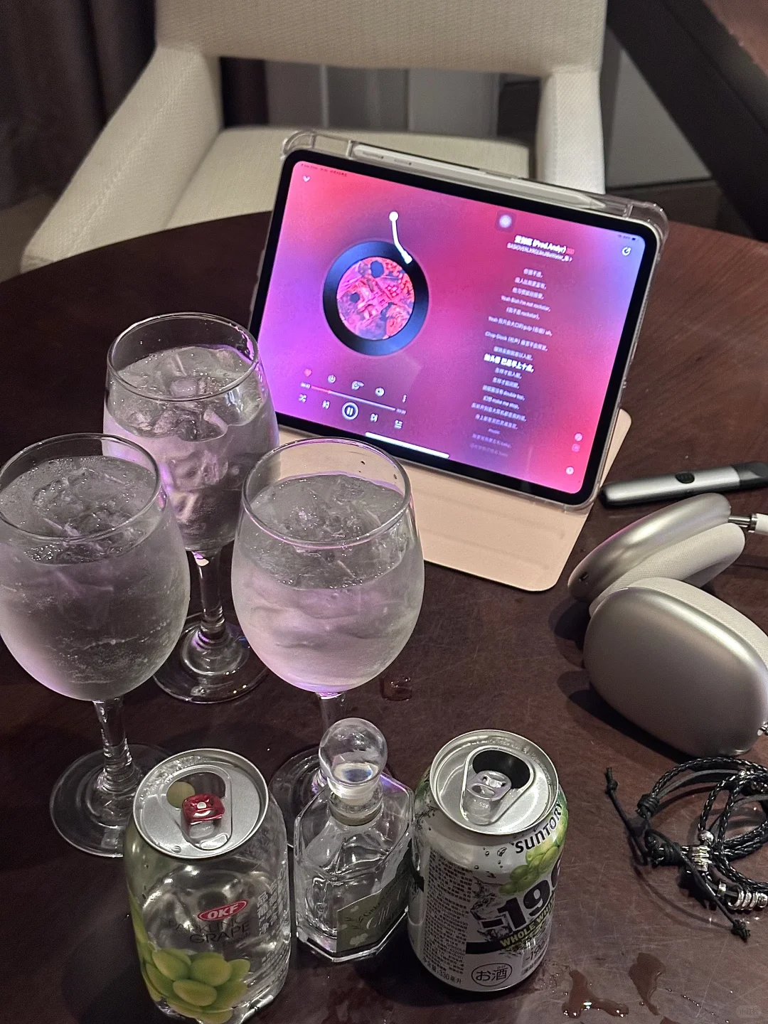 玩水…