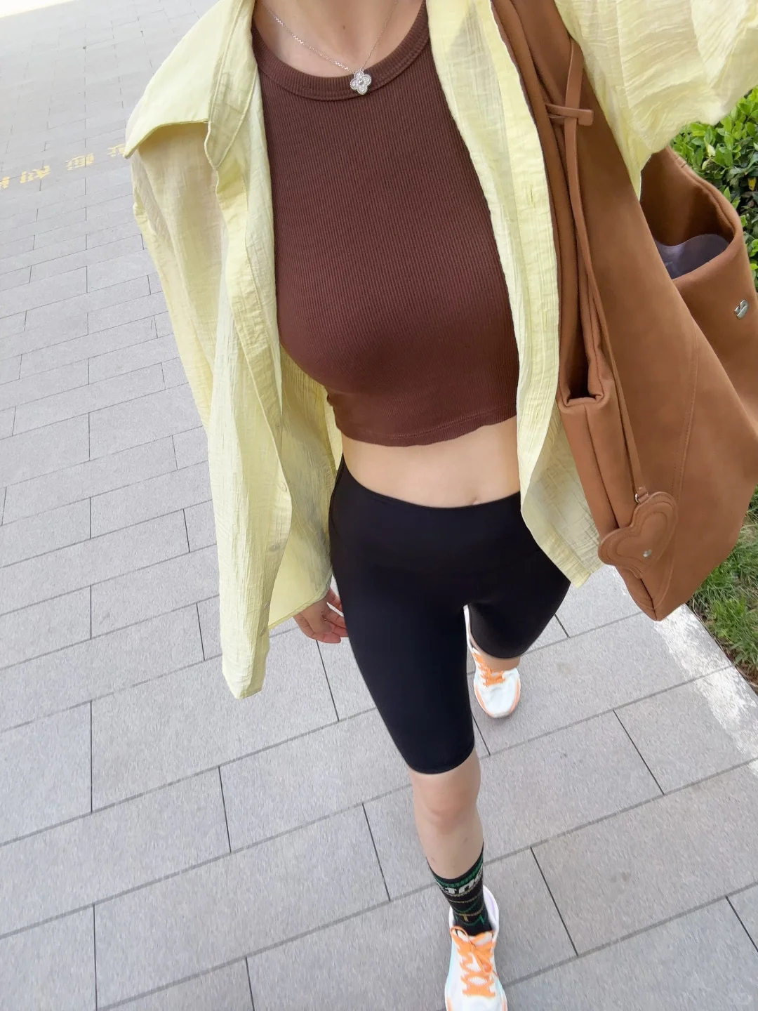 自由路上没有任何捷径