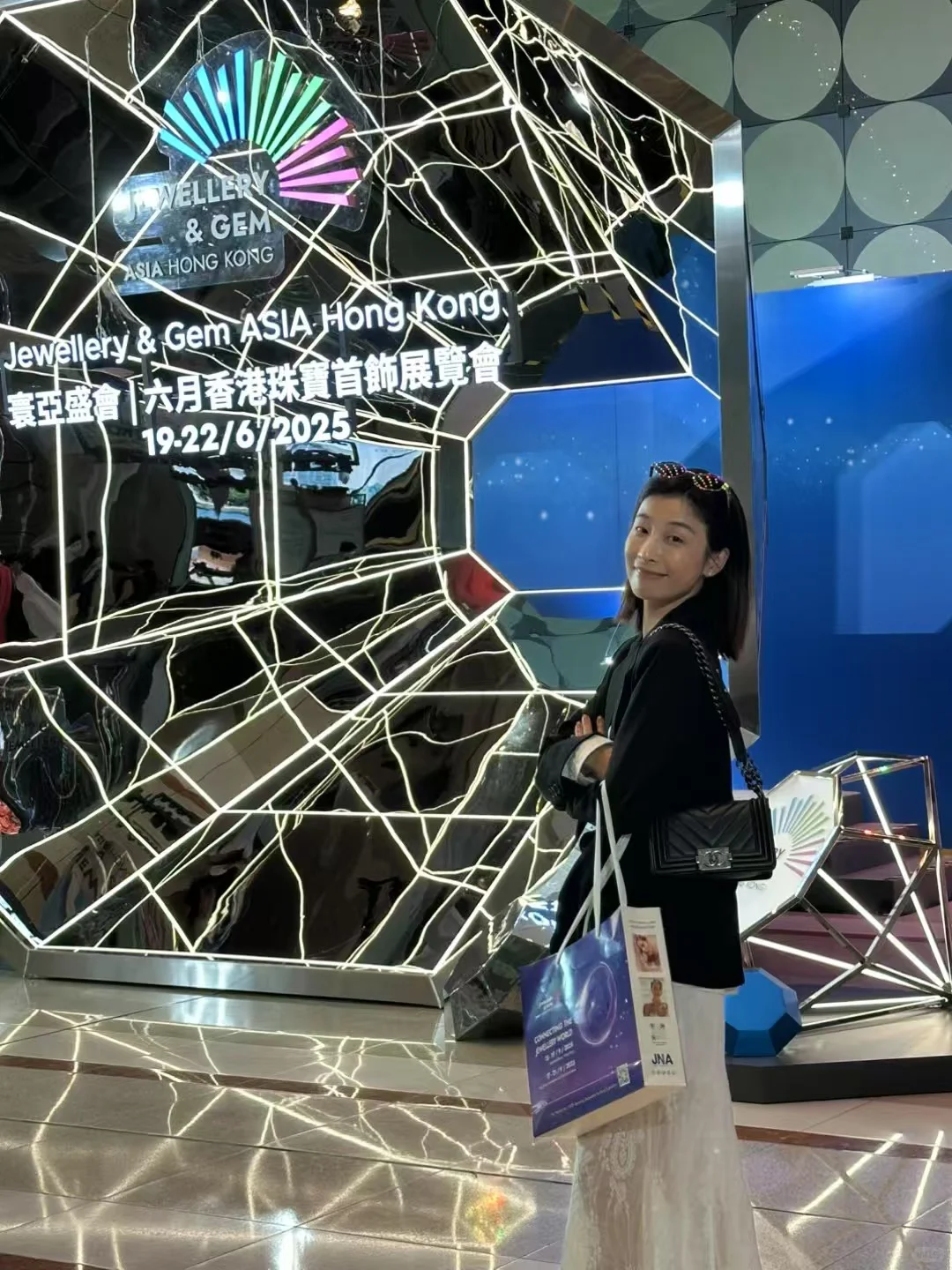 这展会，我爱了??收获满满回到家脖子挂满