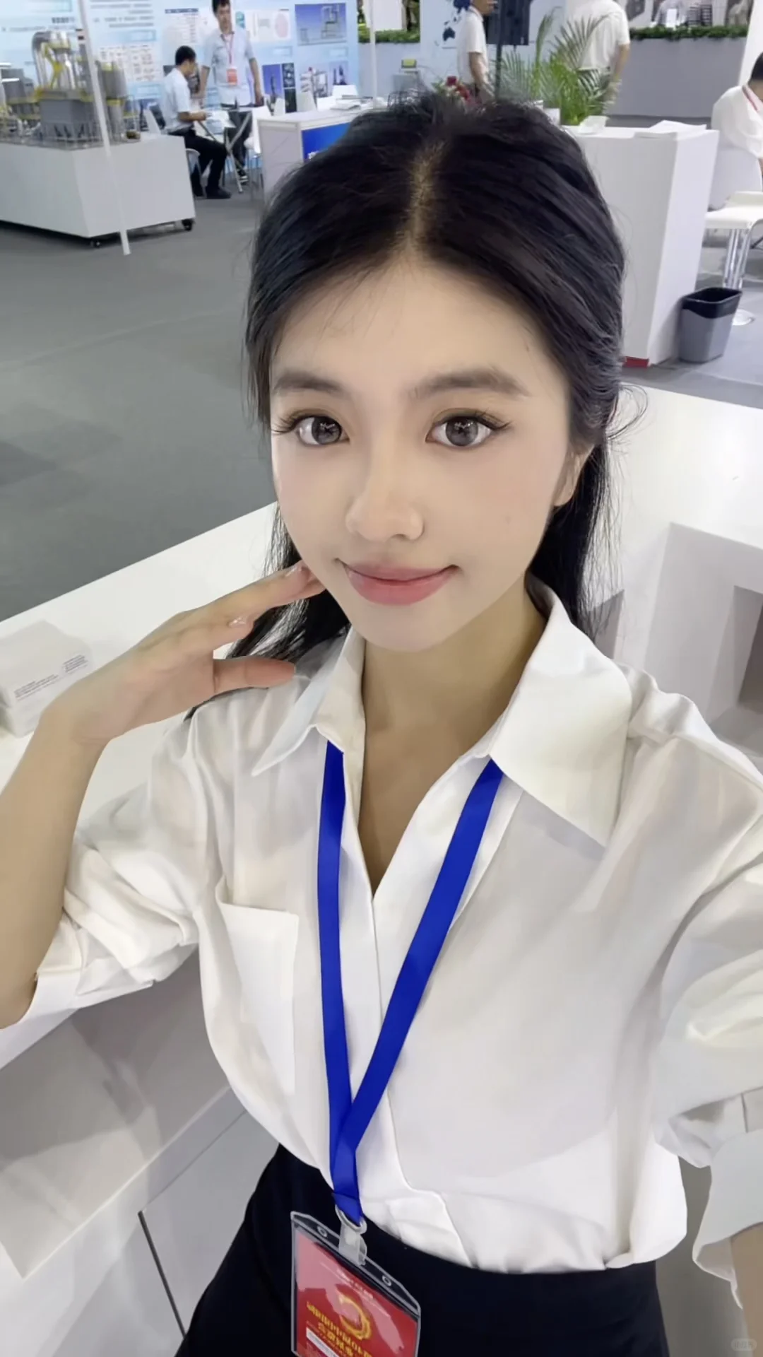 大学生勇闯广交会展会翻译?