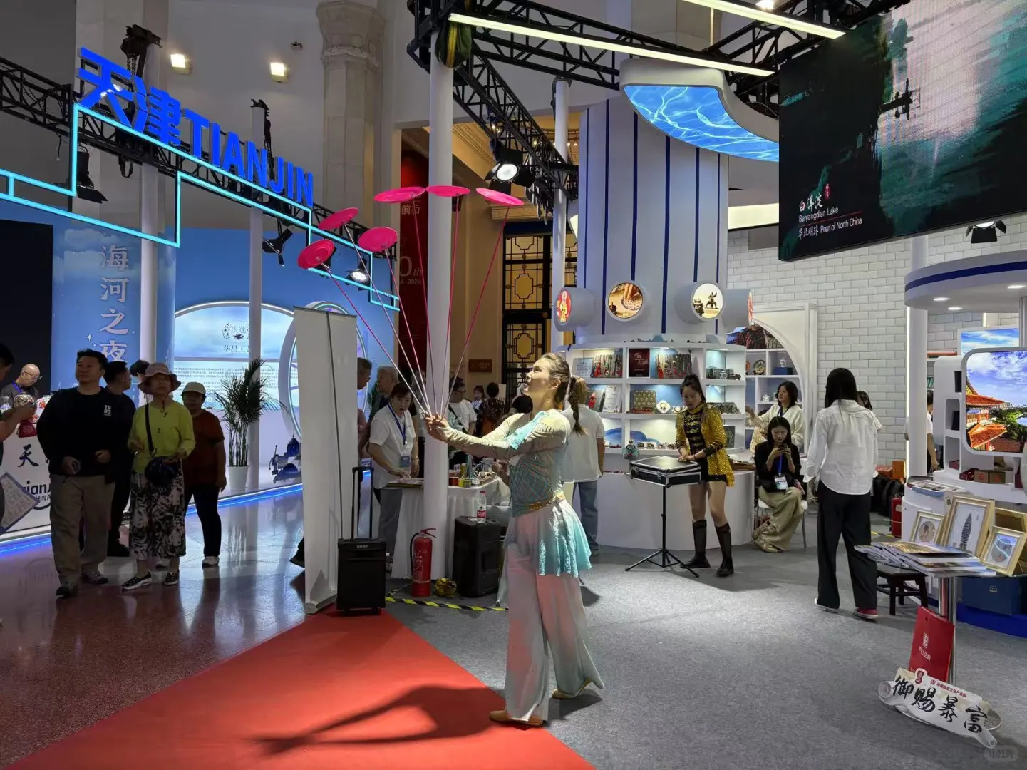 逛吃买2025北京国际文旅消费博览会