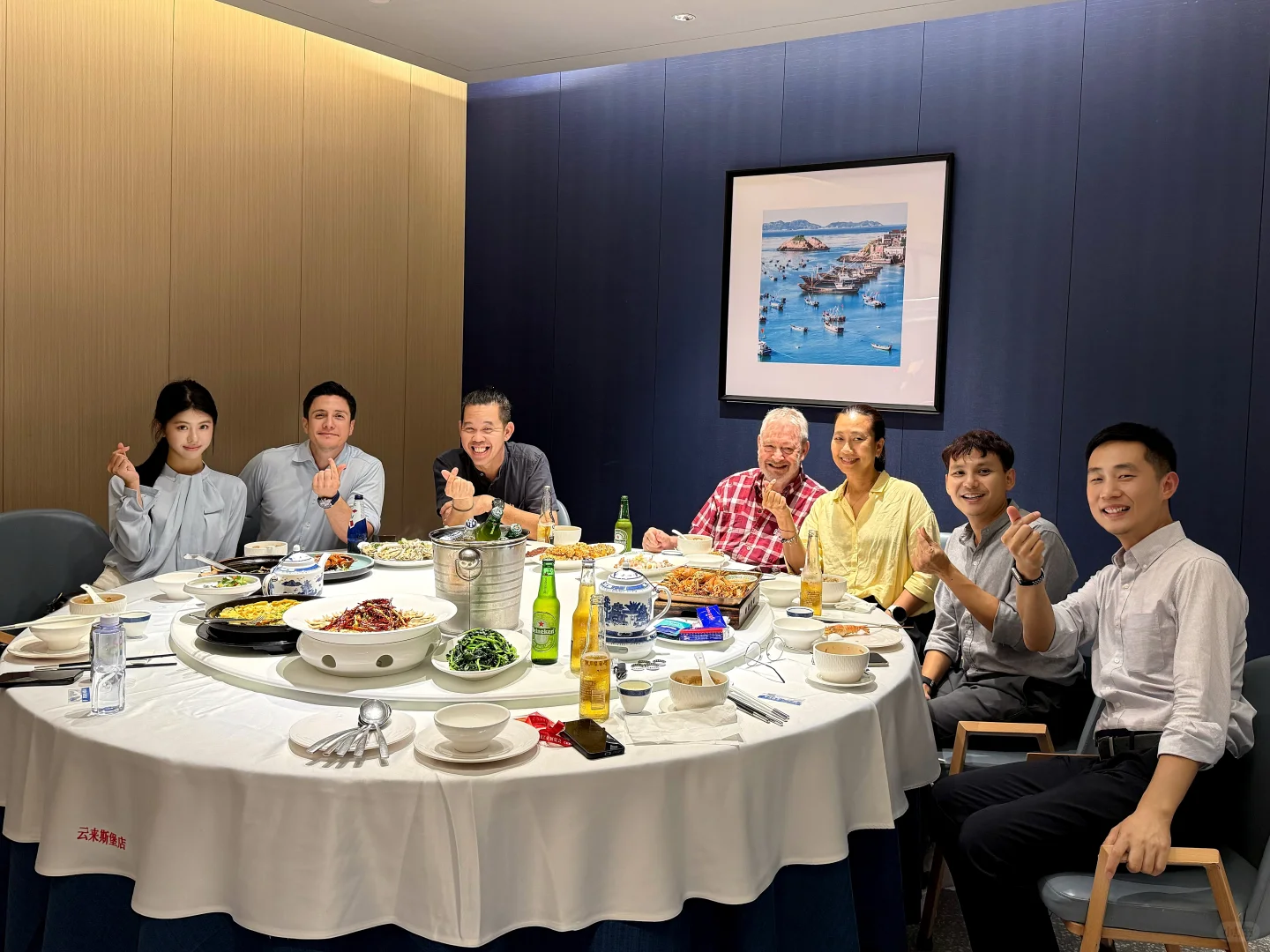 大学生勇闯广交会展会翻译?