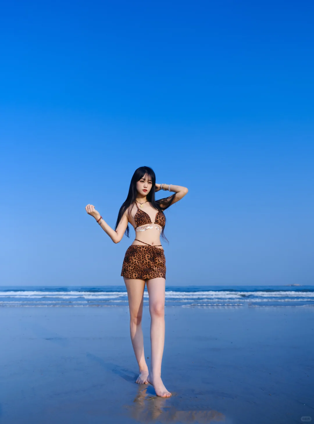 不是一见钟情，而是第一次见面穿了豹纹