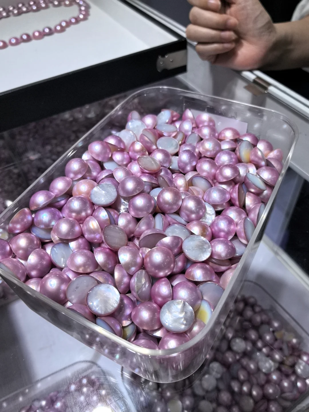 25年香港珠宝展火爆开幕，快来淘些好货…