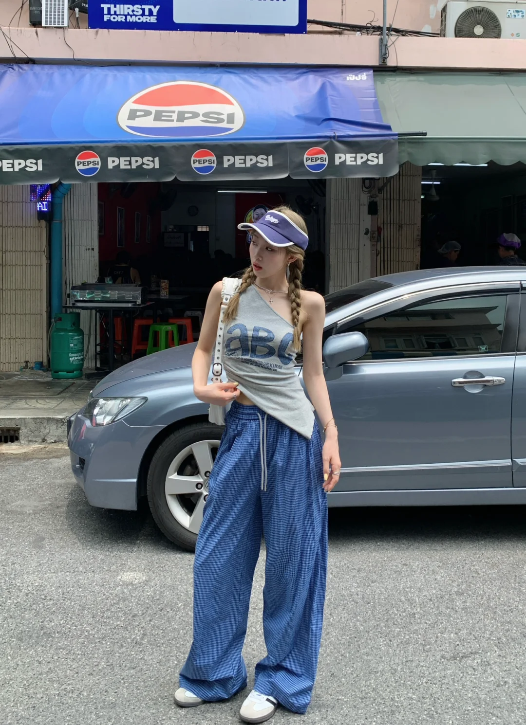 在泰兰德街头当辣妹！?