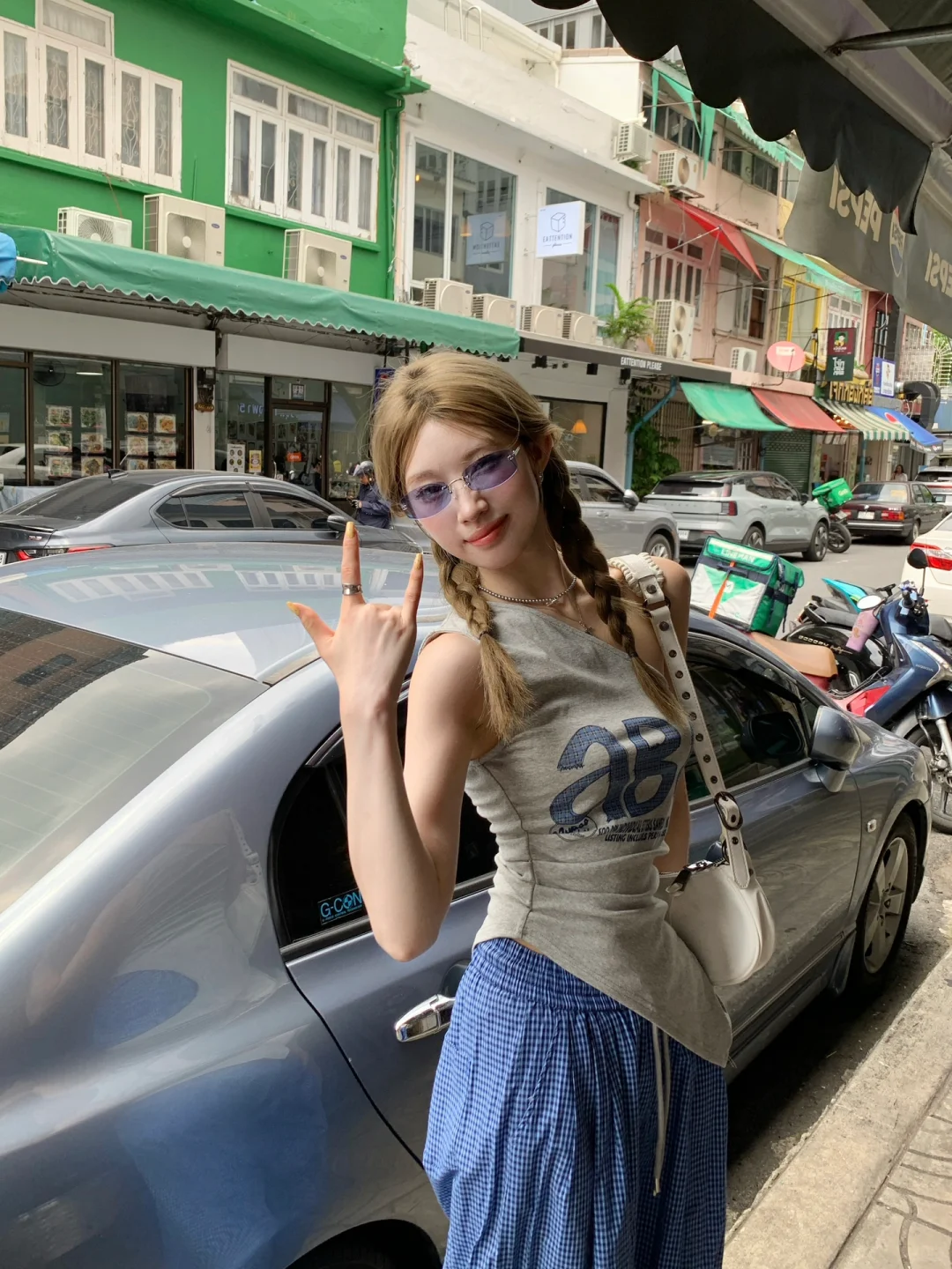 在泰兰德街头当辣妹！?