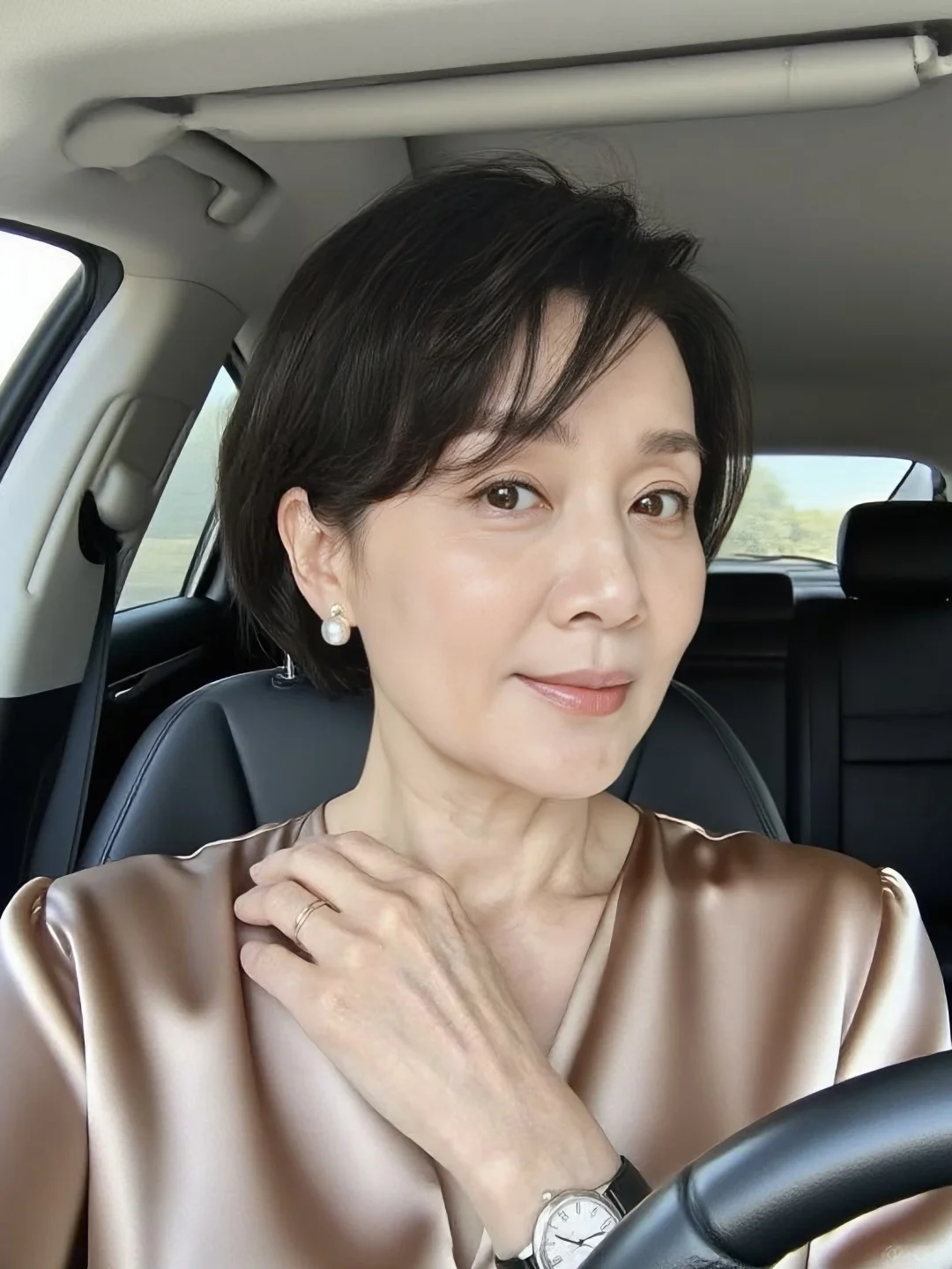 50岁女人，大大方方做自己