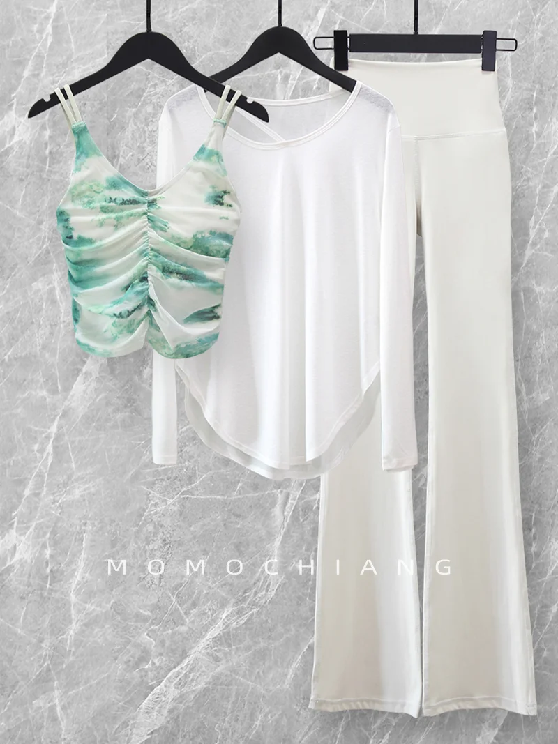 不是我说❗️这瑜伽服来报恩的吧❗️很开门❗️