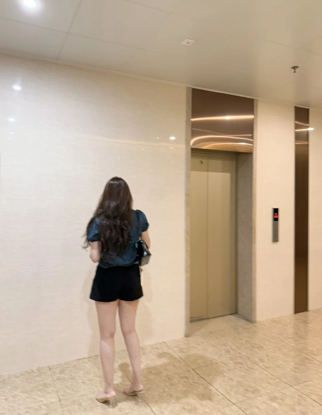 体重130 中年少女普通身材怎么去妈感