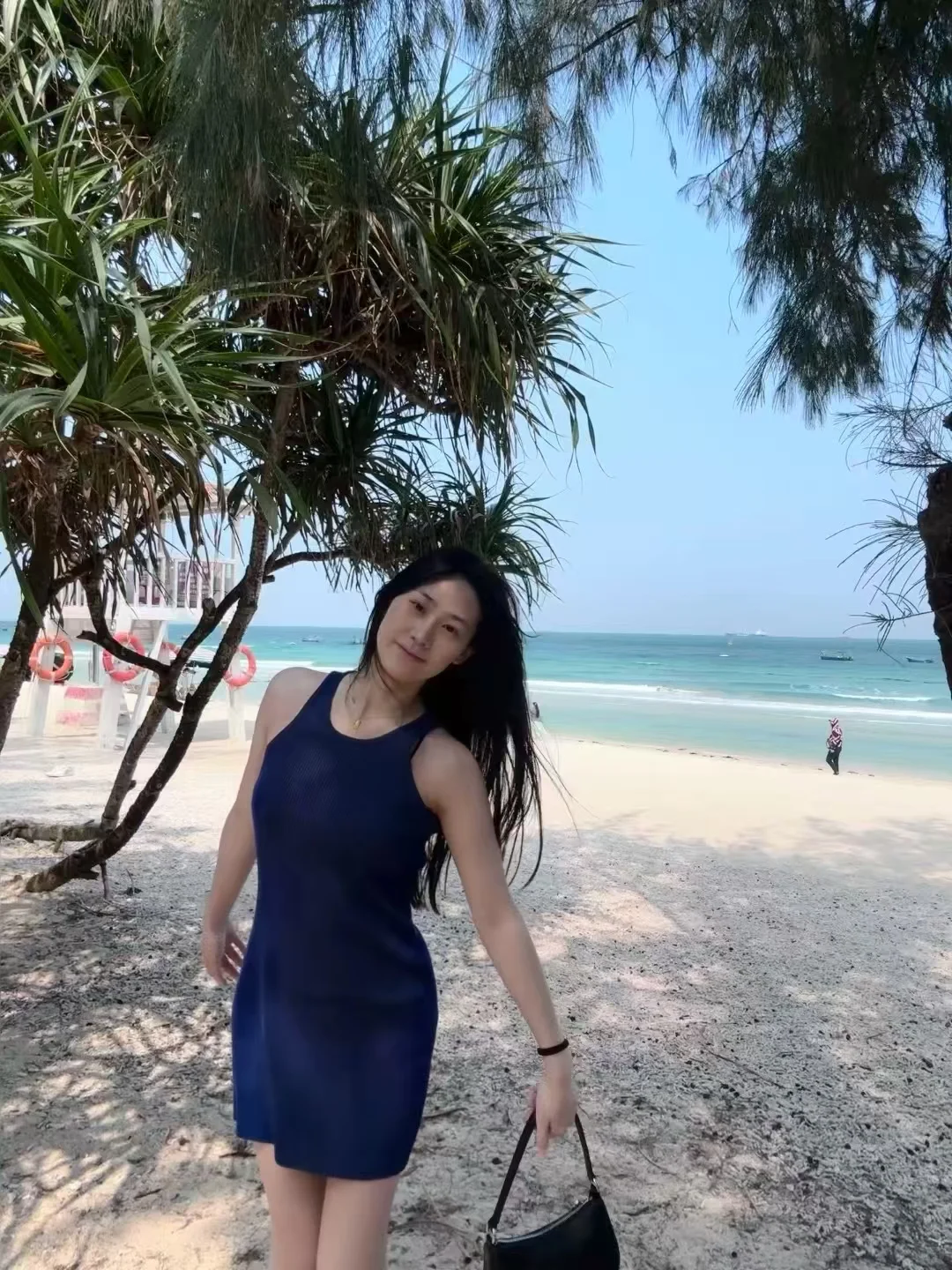 海边穿连衣裙也太好看了叭
