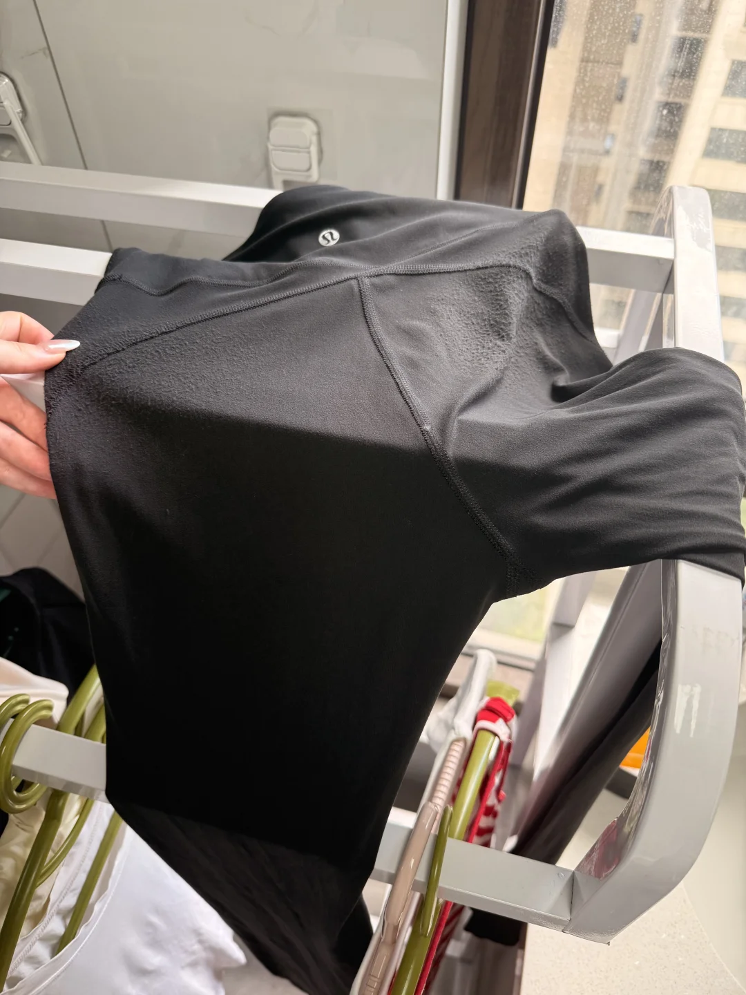 lululemon瑜伽裤起球…….