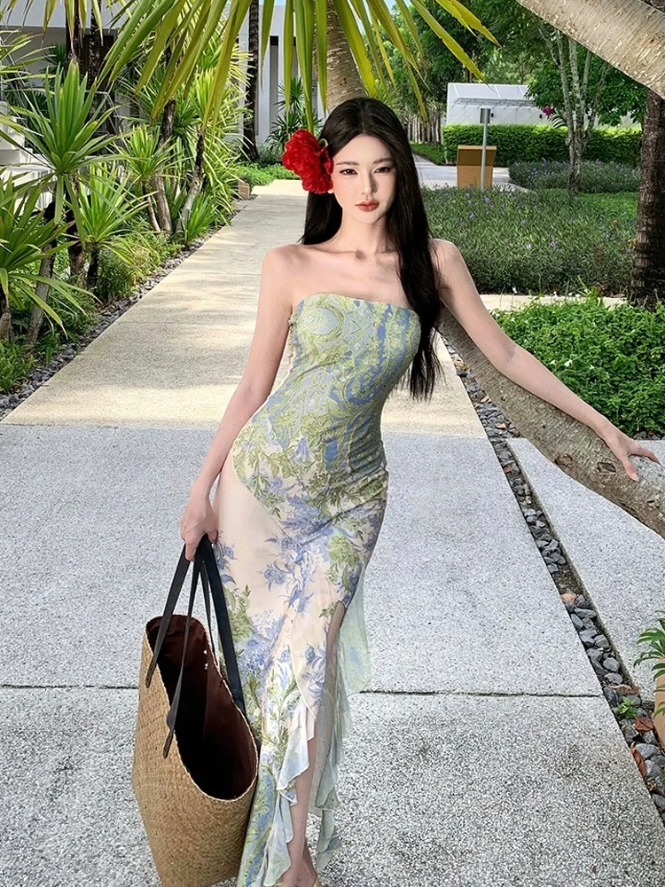 海边度假必备?性感印花长裙