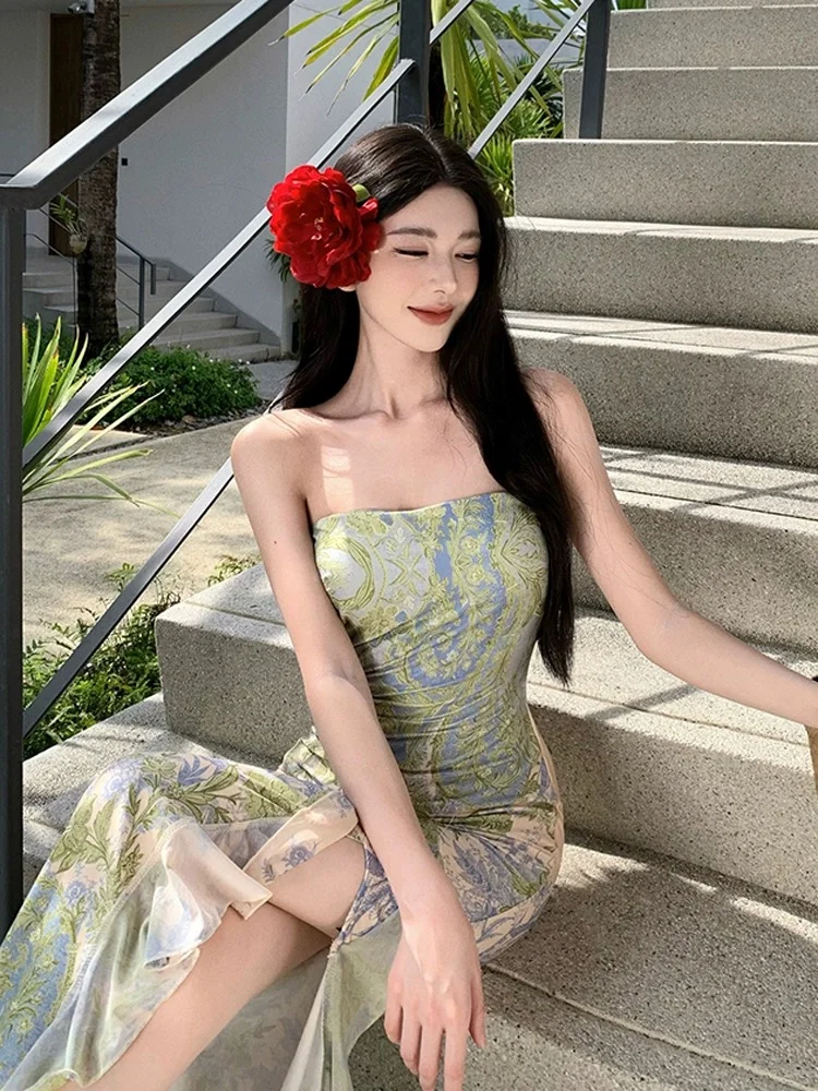 海边度假必备?性感印花长裙