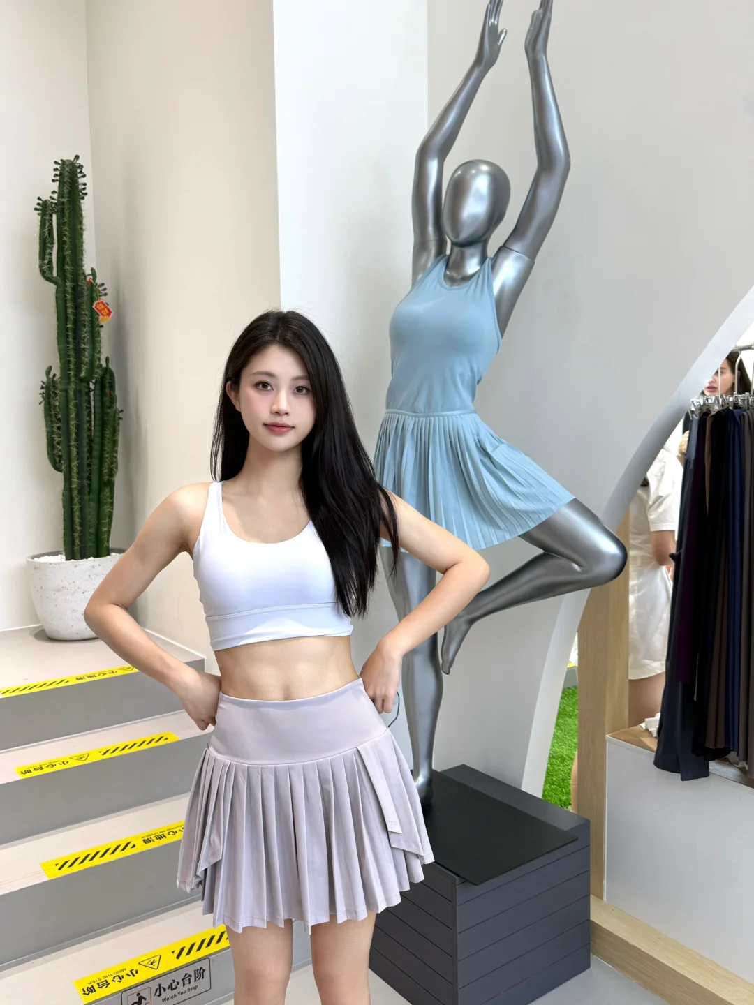 瑜伽爱好者必冲！批发价买大牌同款瑜伽服！