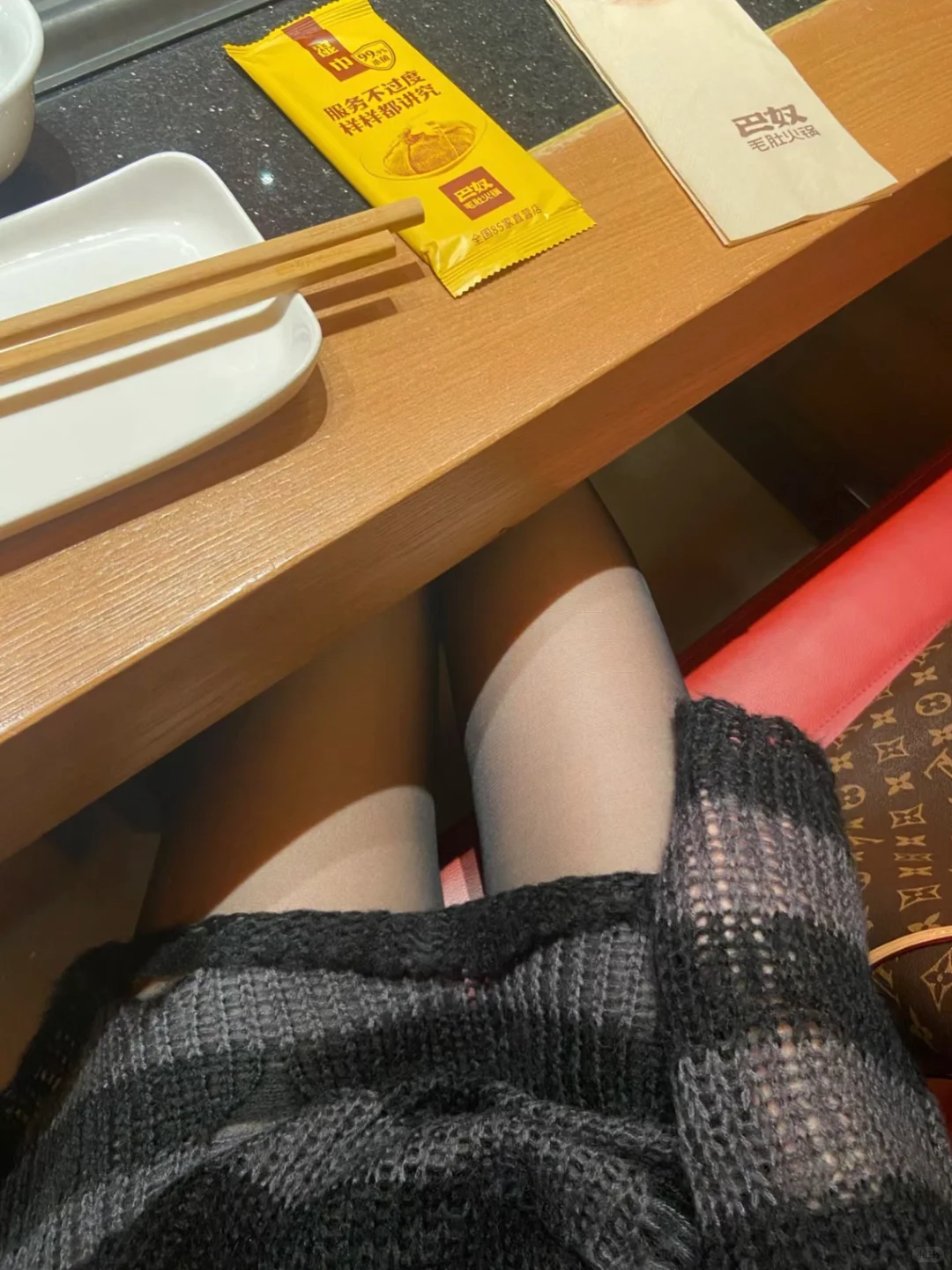 嘴里说着自由，生活都是枷锁