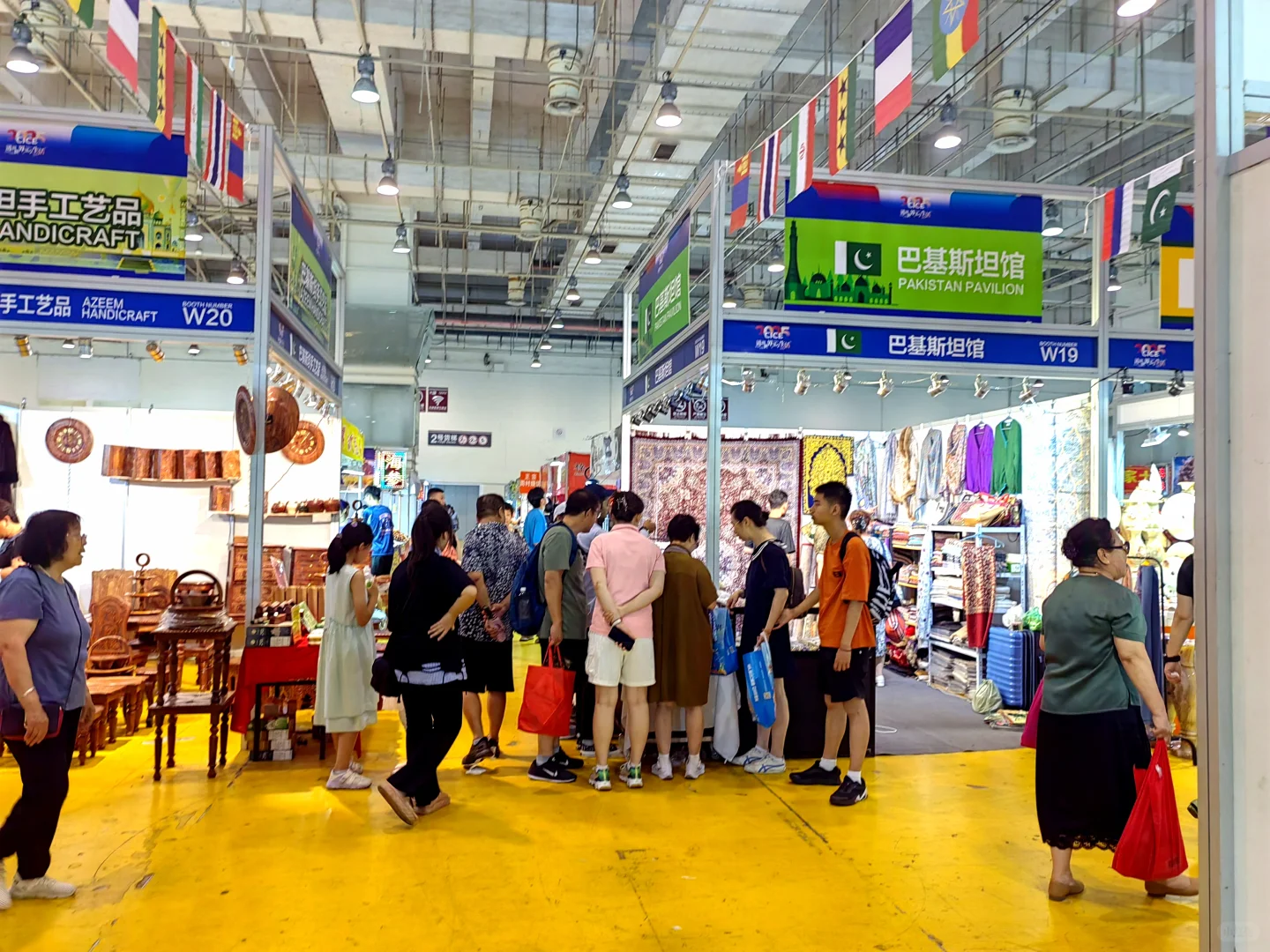 2025中外商品博览会暨苏杭丝绸展