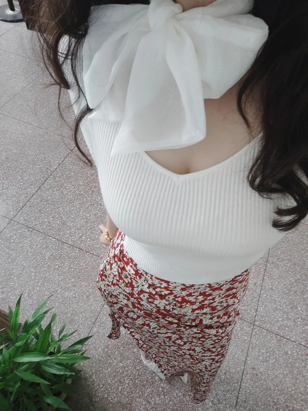 薄丝mer高开叉包臀裙，今天是土纯小姨风