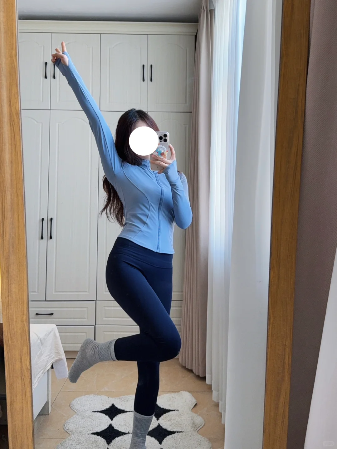 这身瑜伽服颜值好高呀！美就一个字！