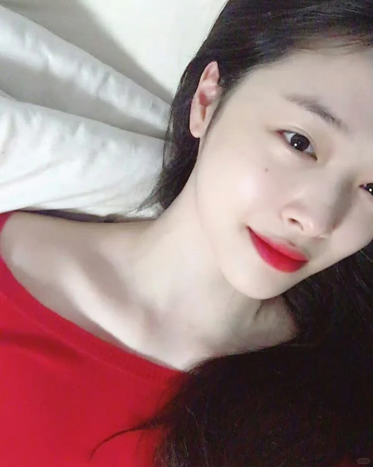 妩媚动人的雪莉?