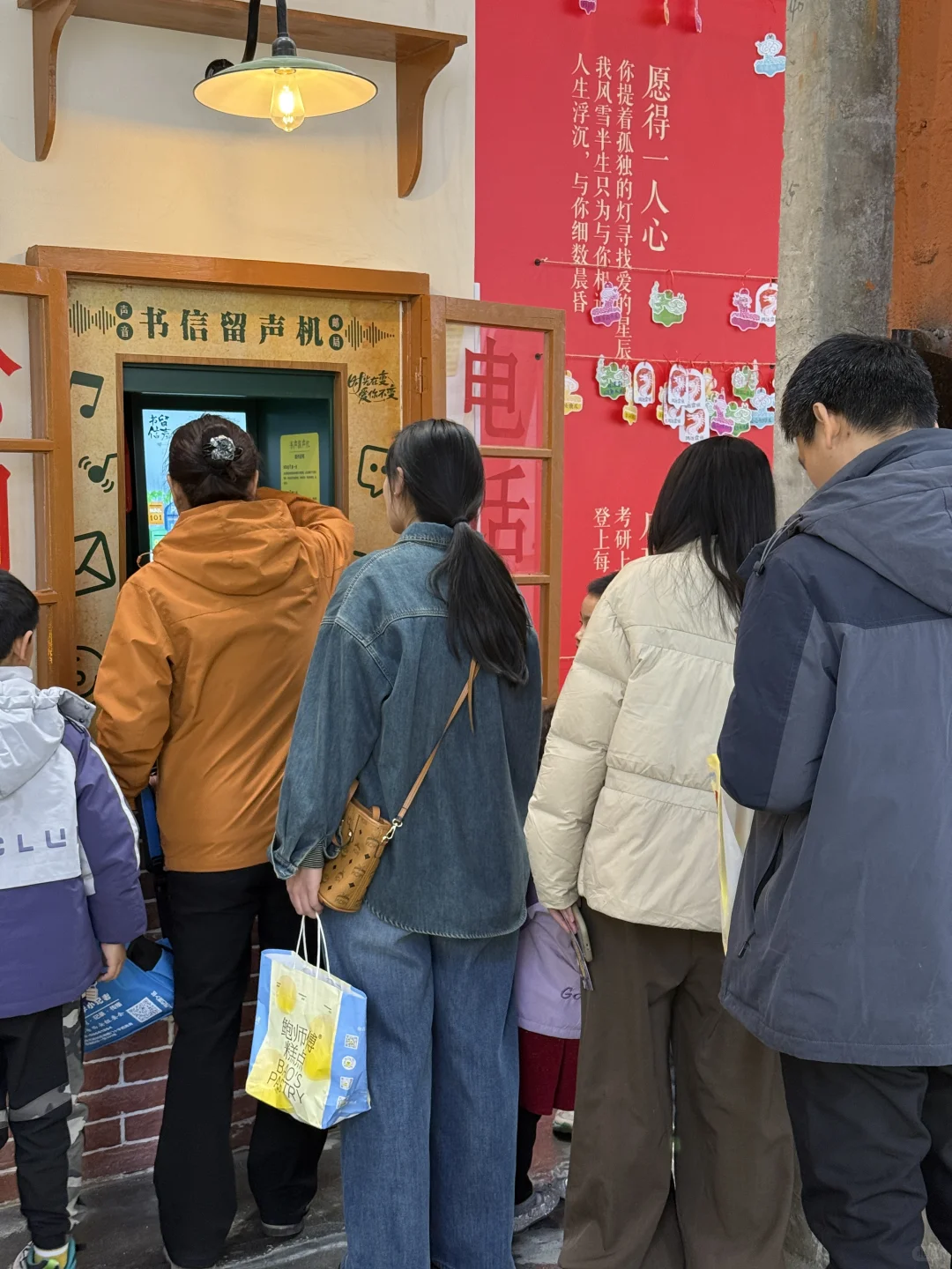 西安，老钢厂，免费看展快去！！！
