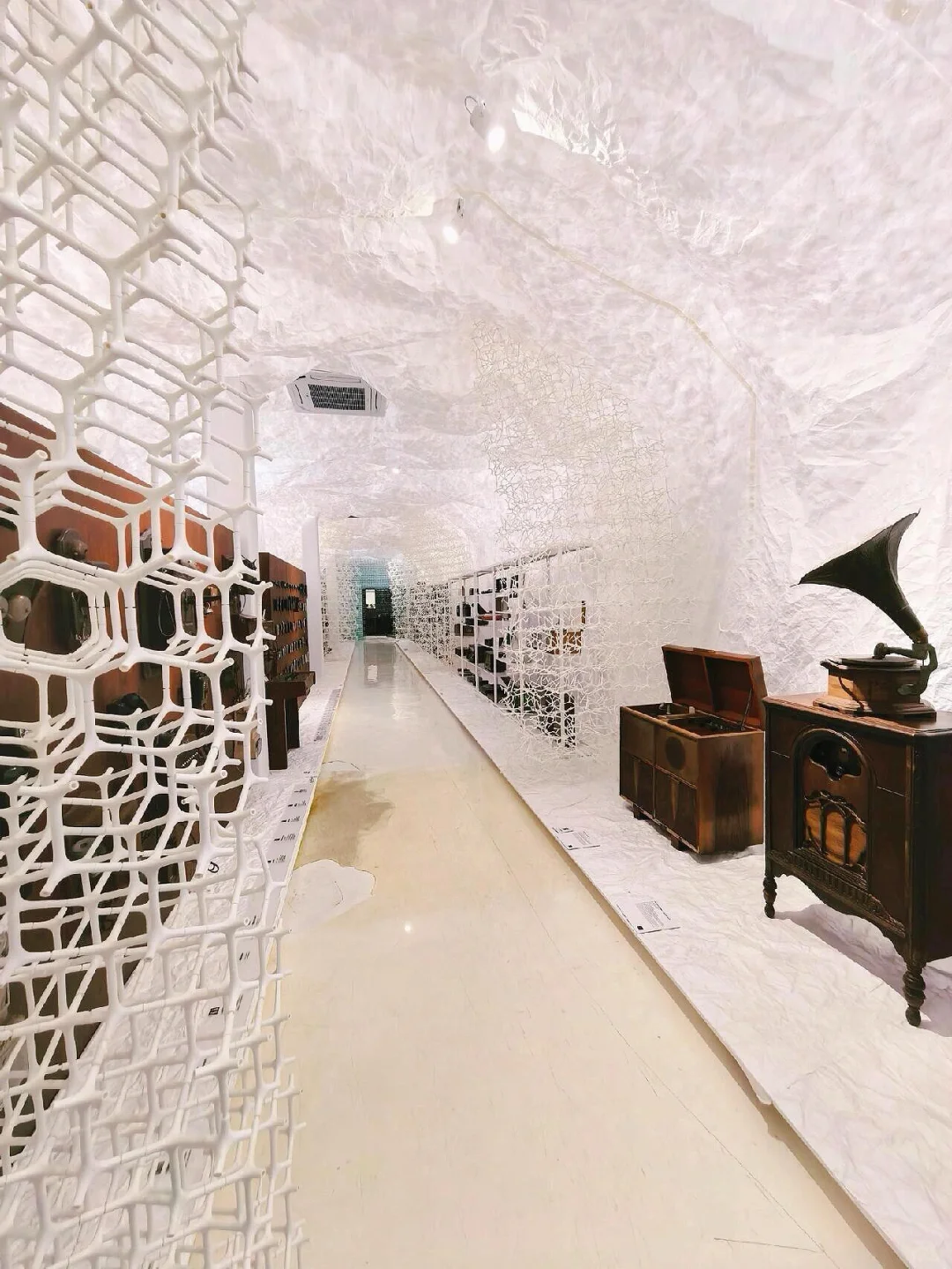 上海逛展|解码工业文明的美学密码?