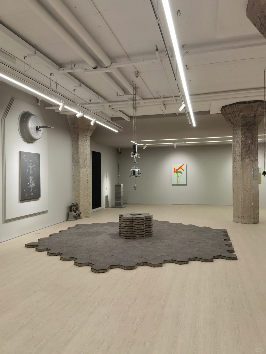 理工男的工业风展览，五楼天台有惊喜！