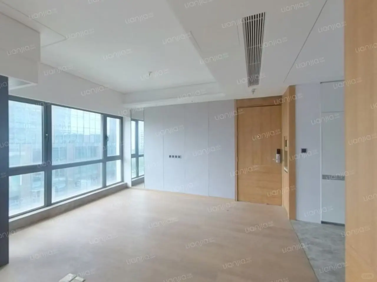会展中心附近好房 找女室友