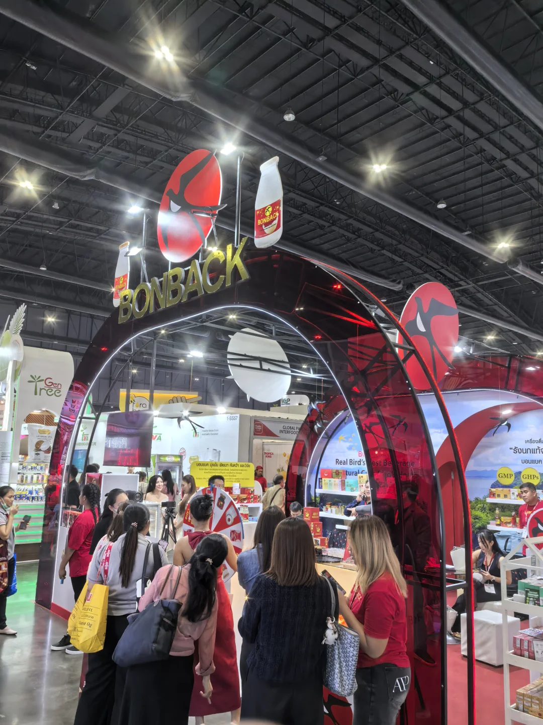 来泰国参加亚洲食品展览会