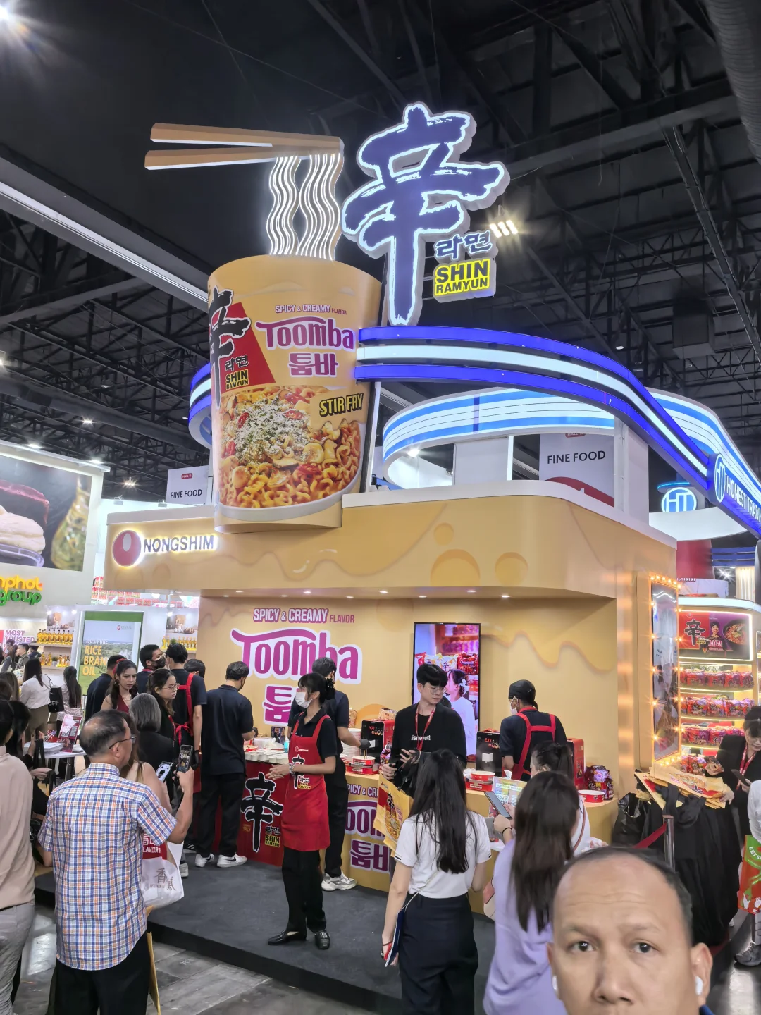 来泰国参加亚洲食品展览会