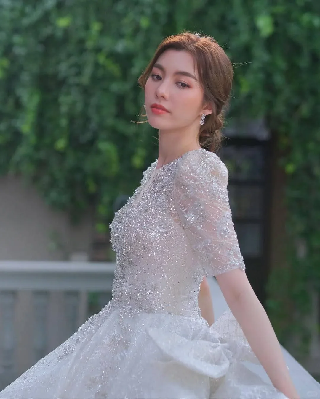 盘发奥子
