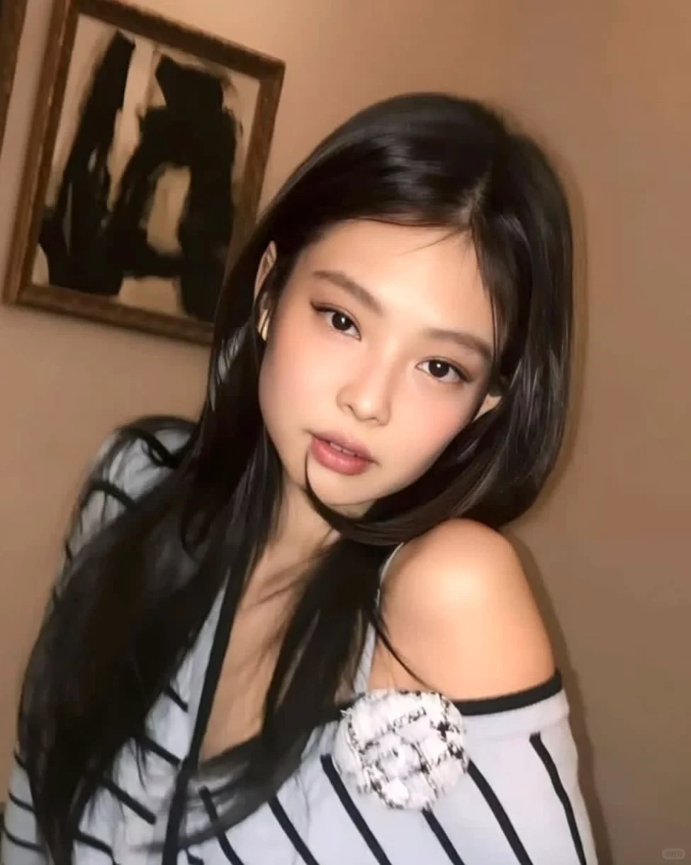 一些你绝对没见过的辣Jennie美照?