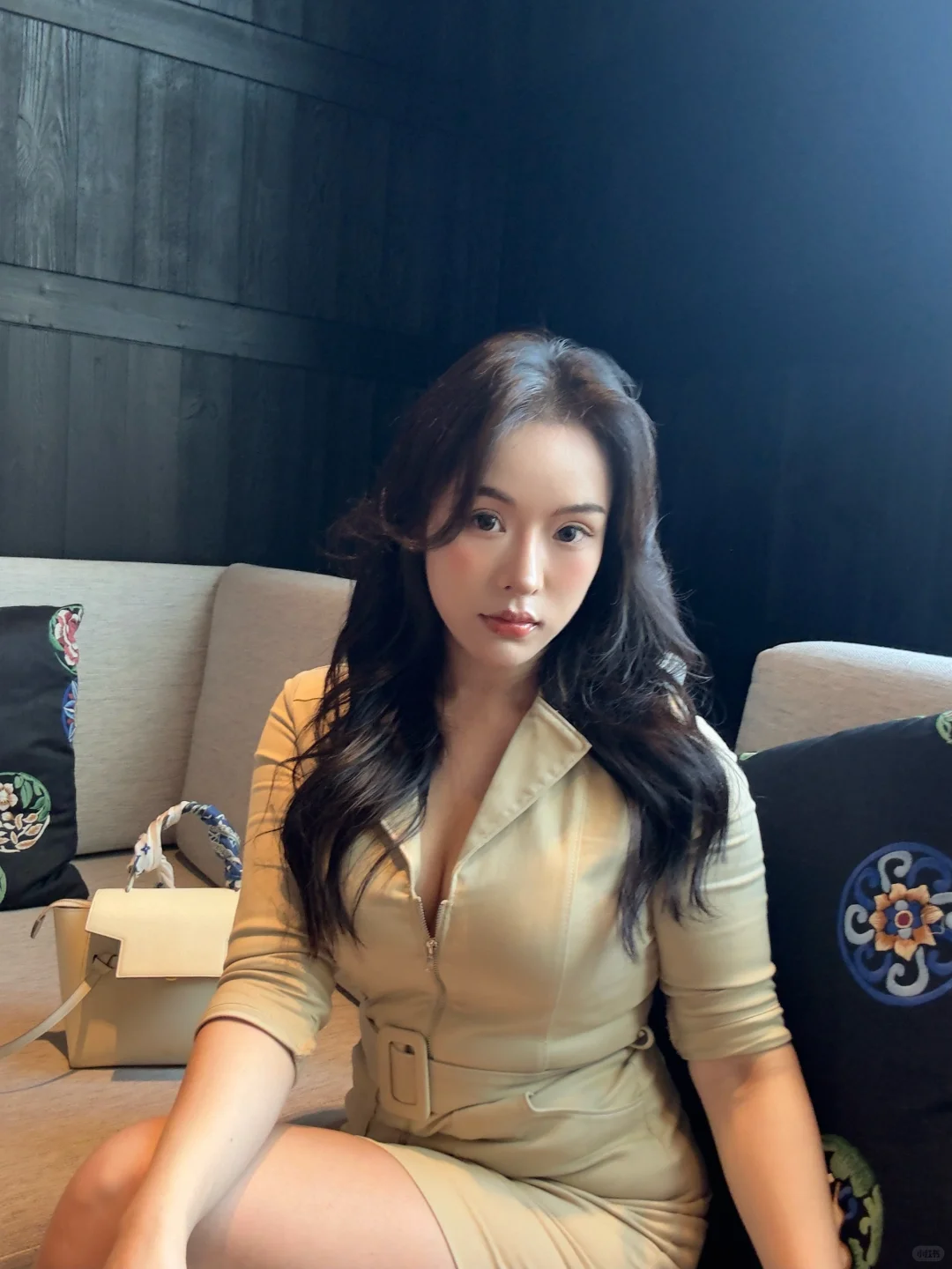 一米五的女人看起来又乖又坏