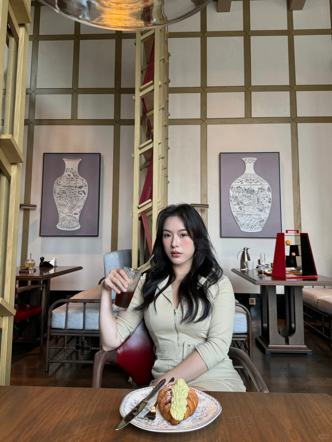 一米五的女人看起来又乖又坏
