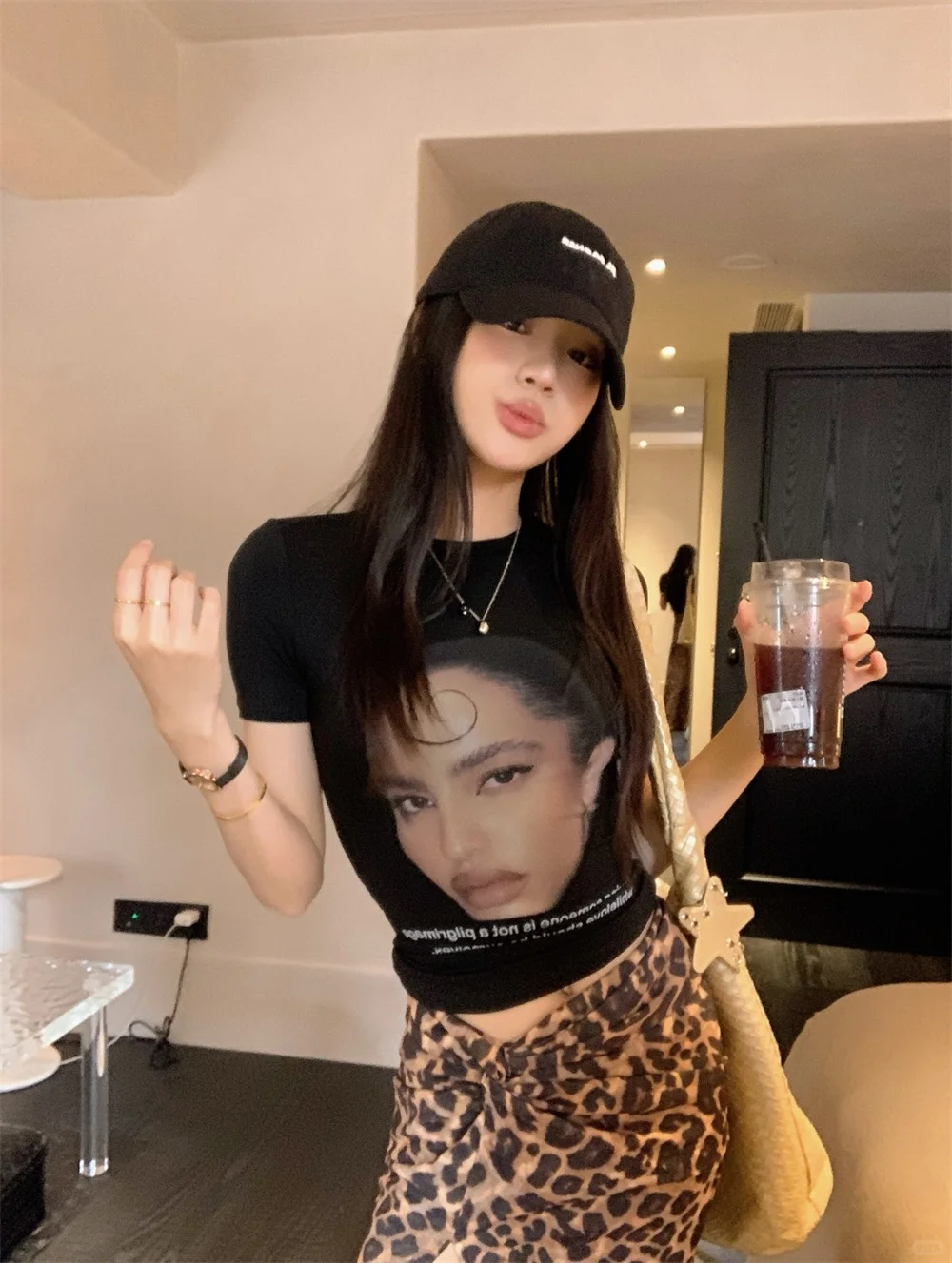哇塞！这套谁穿谁好看