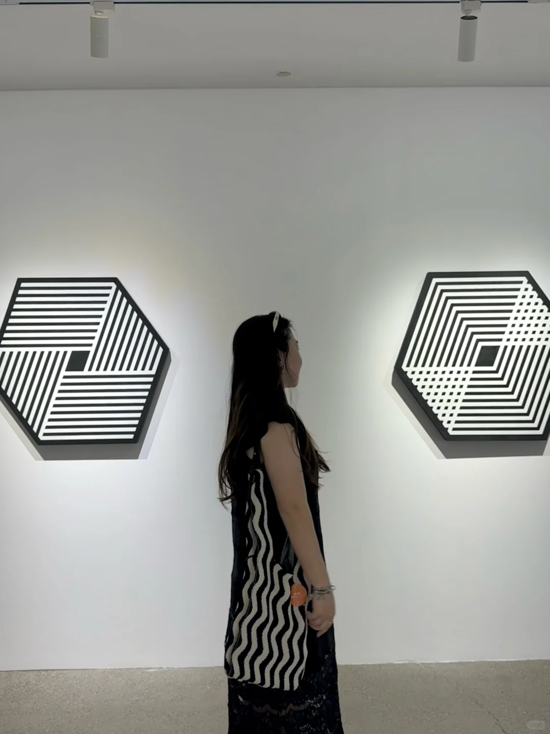 大连新展！！有种不在国内看展的格调。。。