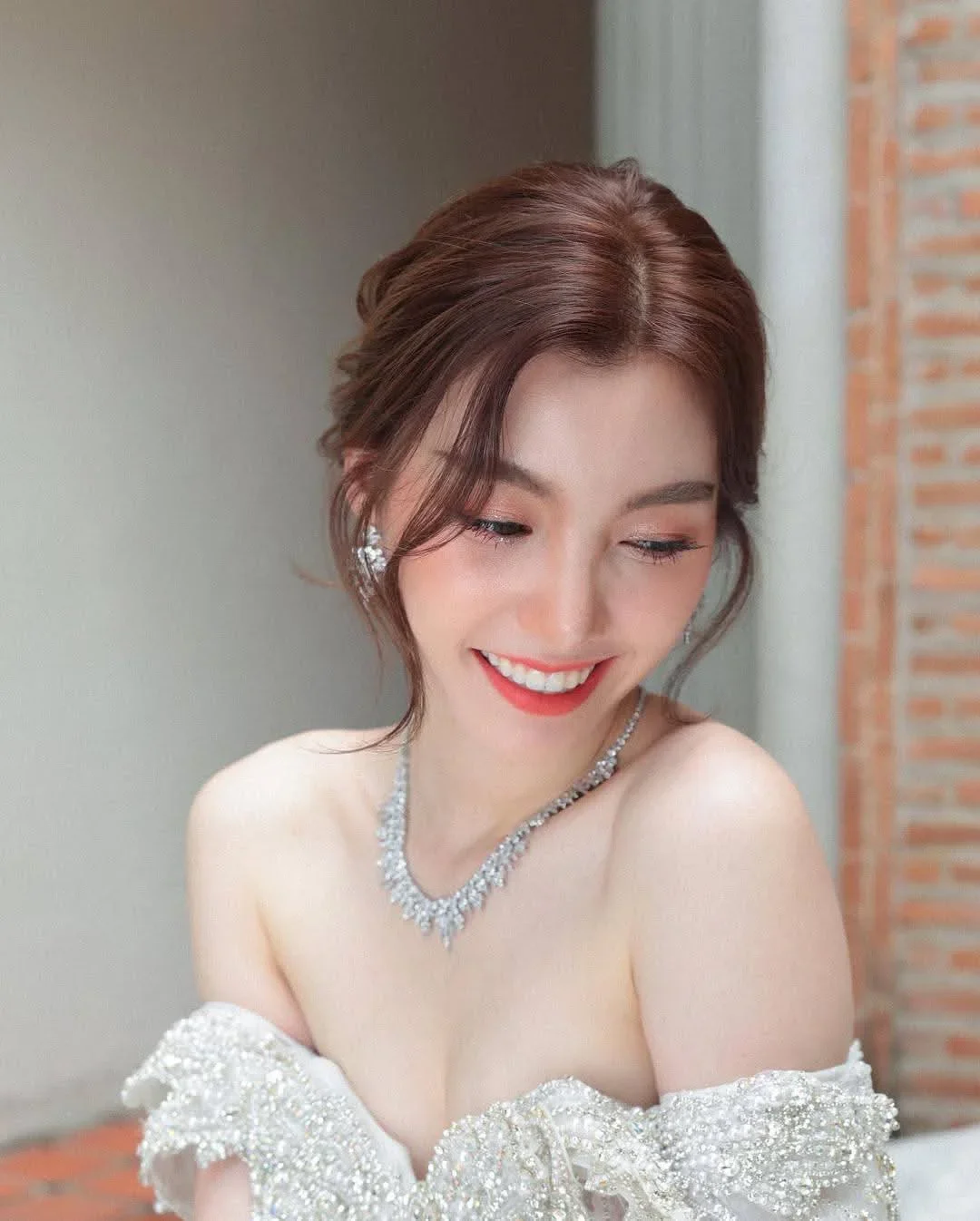 盘发奥子