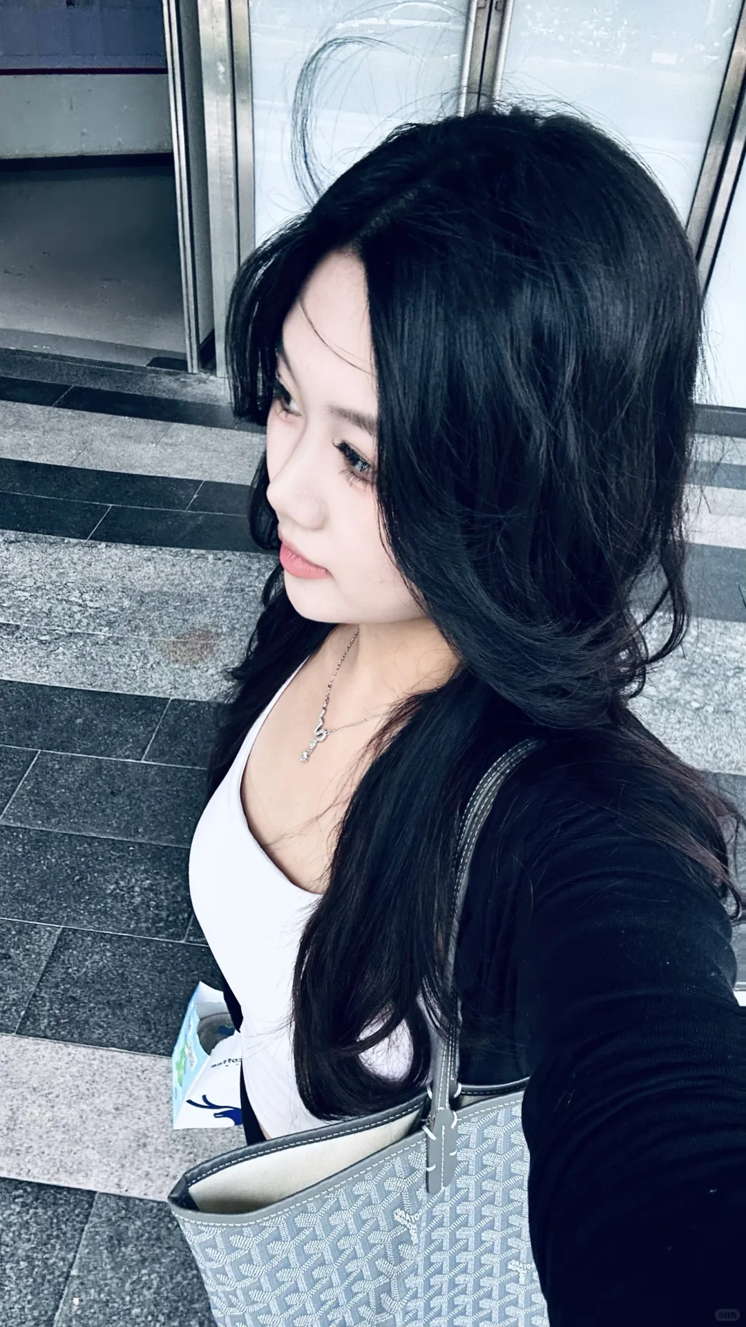 瑜伽服焊身上了
