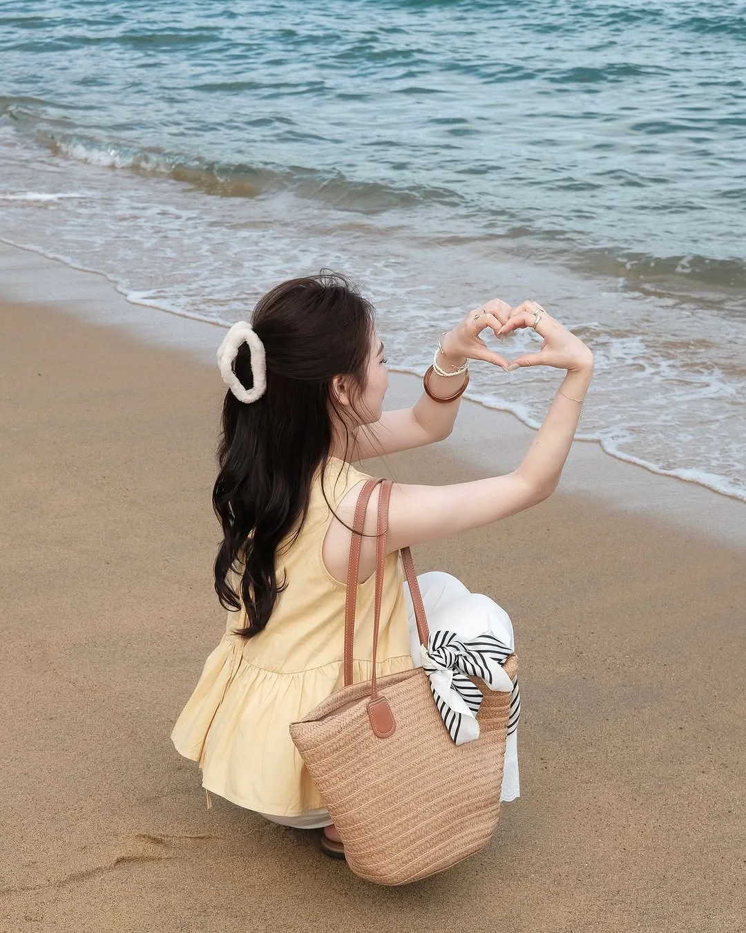 告别单调！海边穿搭也能玩转高级感